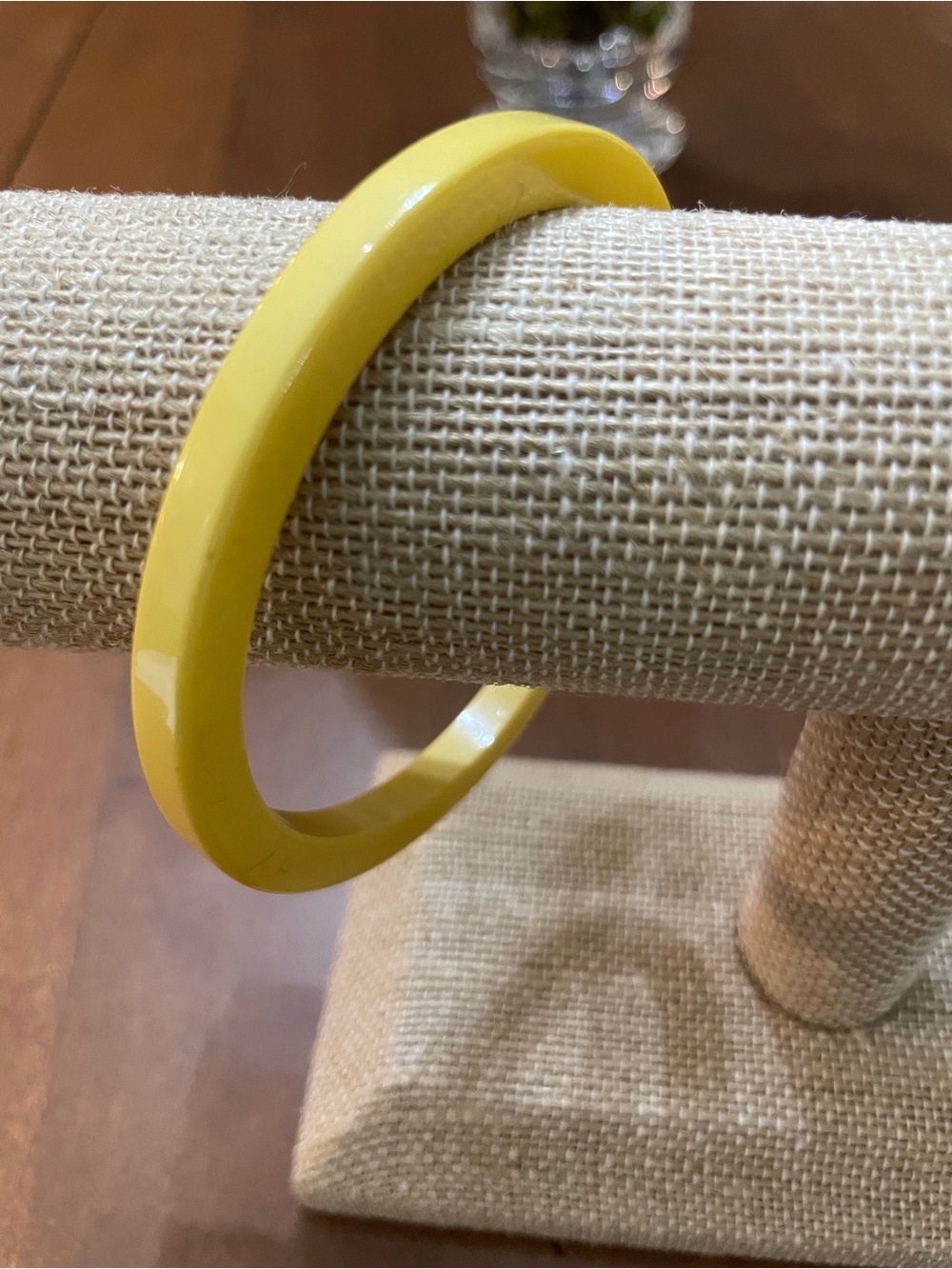 Vintage Slender Bakelite Bangle in Yellow
